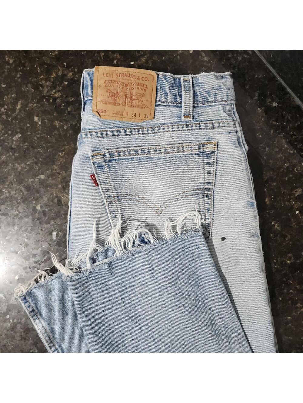 Vintage Levis 550 Relaxed Faded Distressed Chopped Skate Punk Grunge USA 34x28